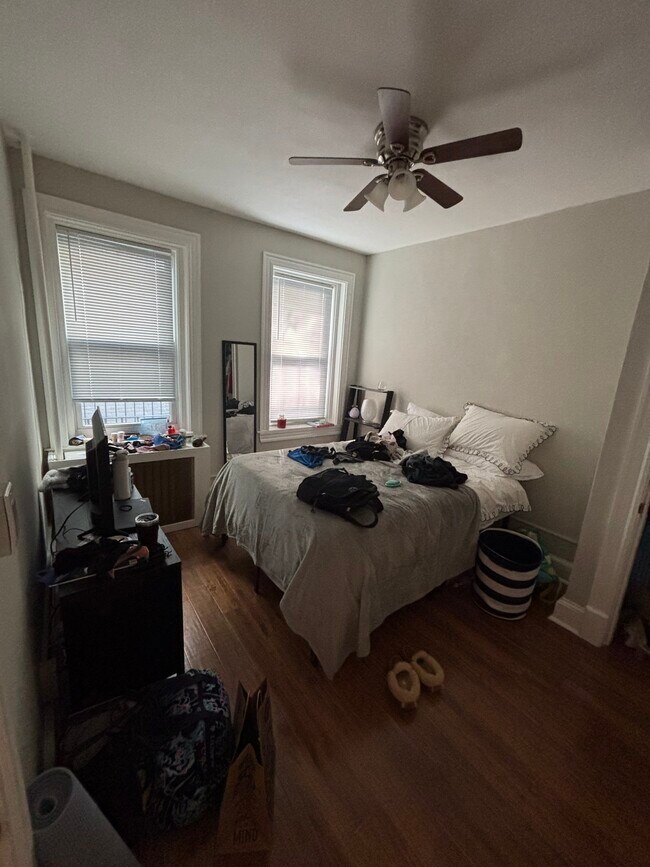 Building Photo - 220 Hanover St