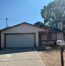 Building Photo - 13092 Exinite Dr