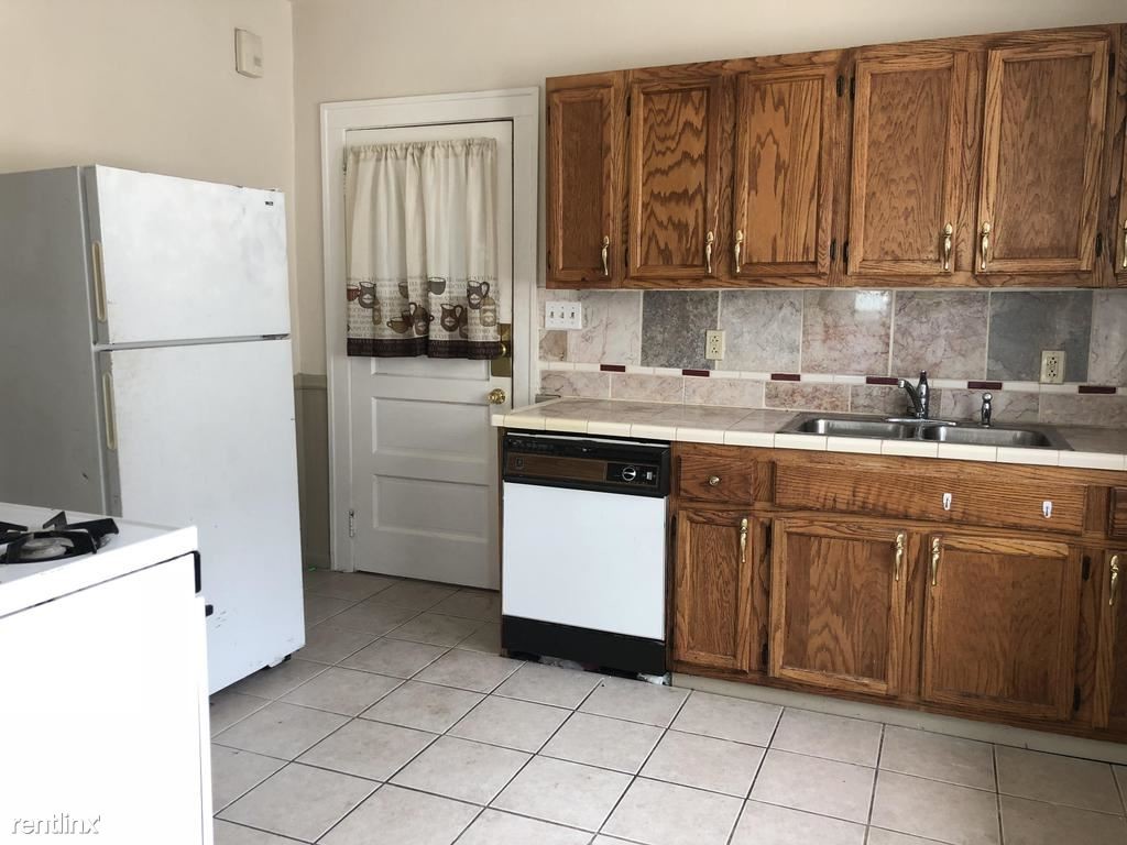 Primary Photo - 10106 Greenview Ave