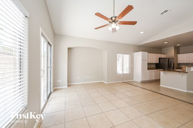 Building Photo - 10831 Vestone St