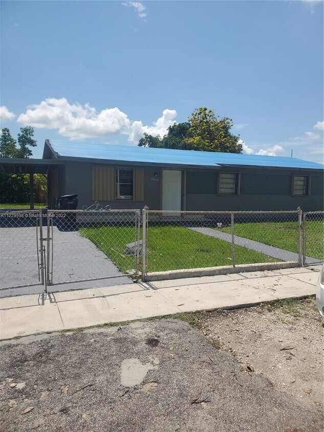 Primary Photo - 30061 SW 155th Ave