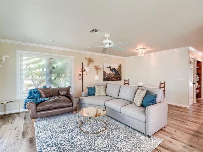 Foto del edificio - 6020 Cypress Ln