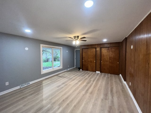 Foto del edificio - 1108 E 9th St