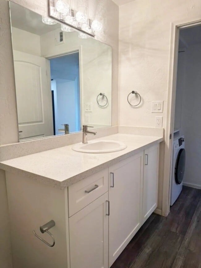 Photo - 750 E 1st Ave Apartment