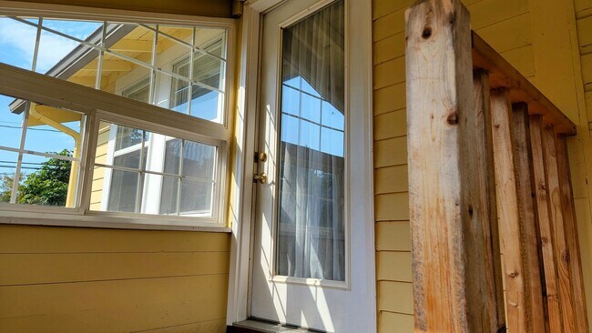 Foto del edificio - Bright and Spacious vintage 2 bedroom apar...