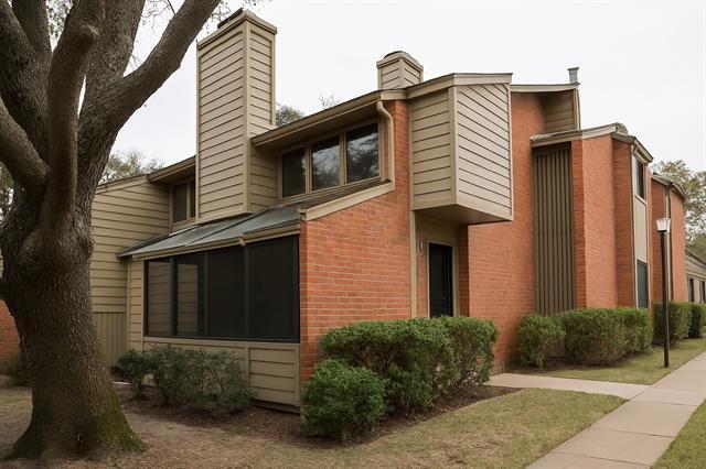 Foto del edificio - 9254 Forest Ln