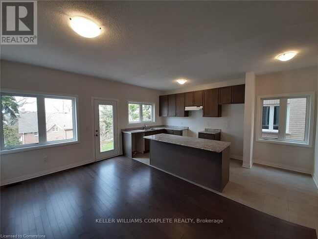 Building Photo - 4073 Fracchioni Dr