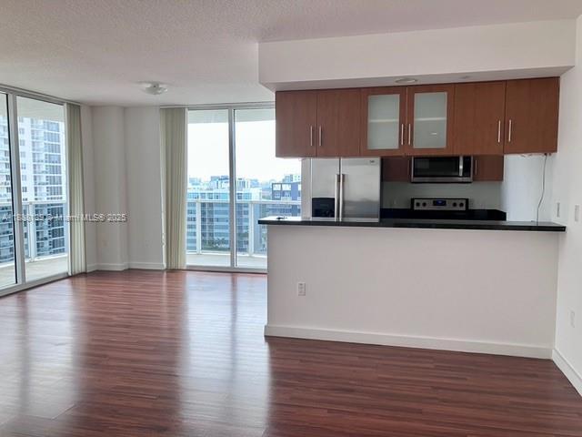Foto del edificio - 601 NE 23rd St