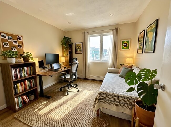 Building Photo - 21 Greenwood St