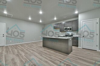 Building Photo - 2813 Josie Circle