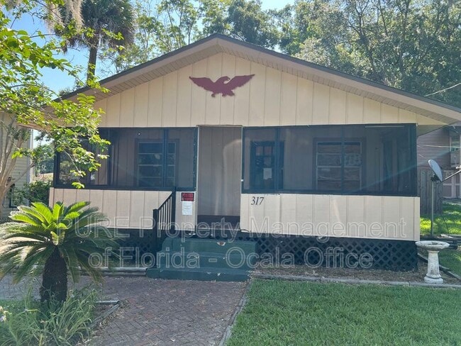 Building Photo - 317 NE Sanchez Ave