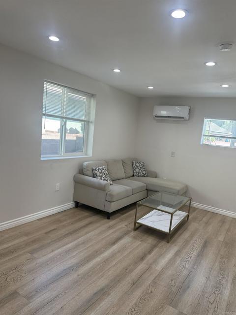 Foto del edificio - 13009 Debby St