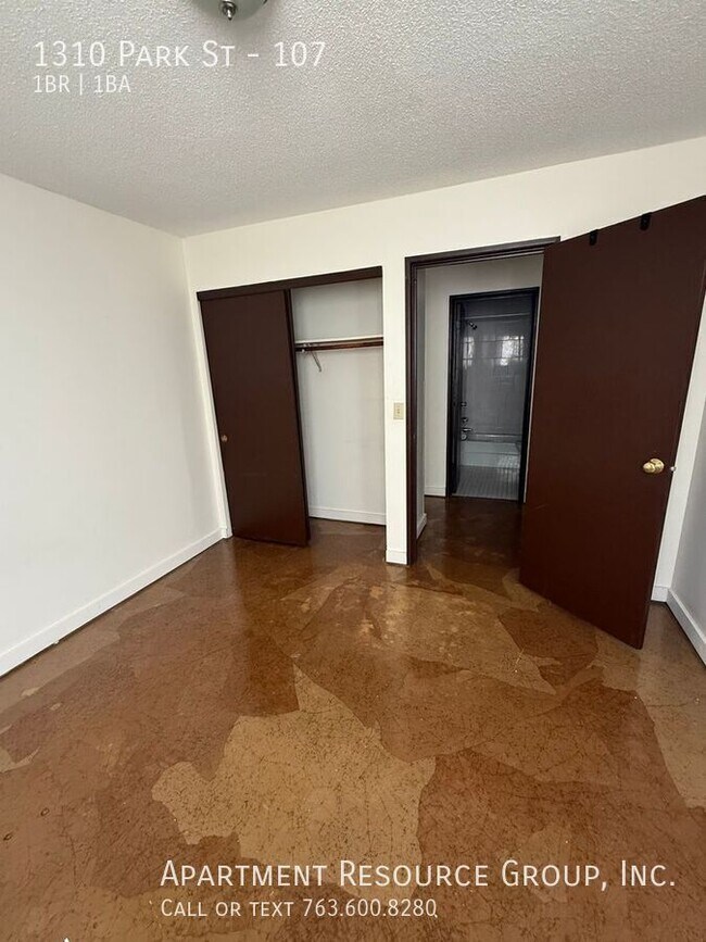 Foto del edificio - 1310 N Park St