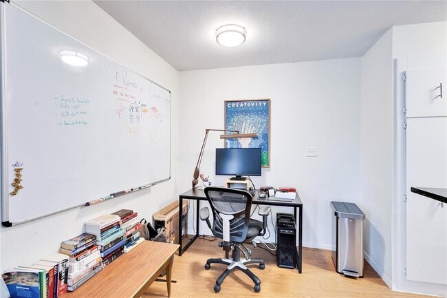 Foto del edificio - 2207 Leon St