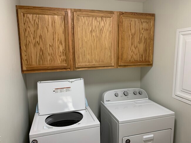 Foto del edificio - 165 S Jackson St