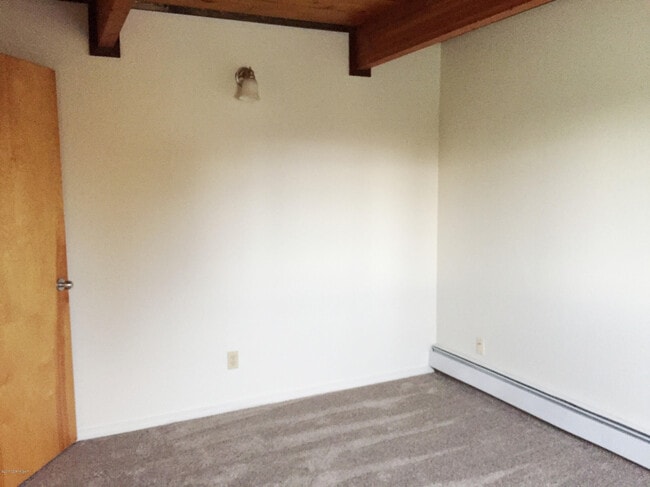 Building Photo - 2805 W 31st Ave