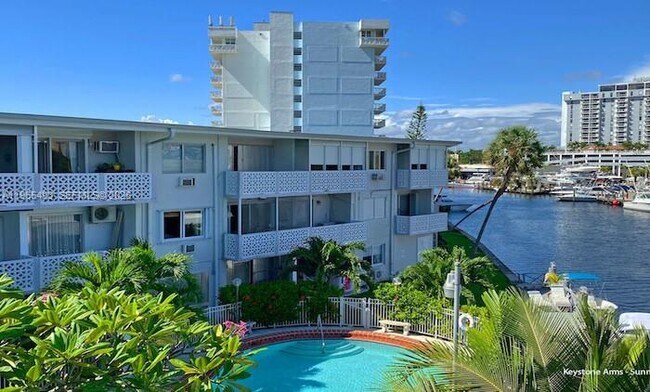 Foto del edificio - 13105 Ixora Ct