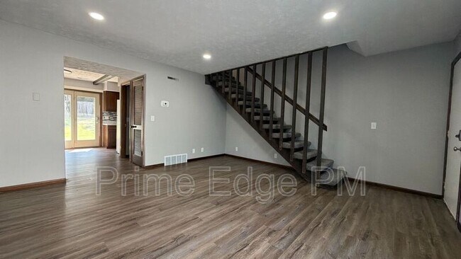 Foto del edificio - 6235 Holdrege-A1