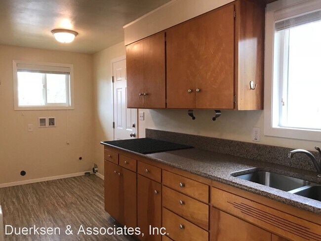 Foto del edificio - 2220-2250 NW Grant Ave