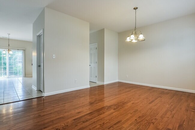 Foto del edificio - 407 Morganite Ct