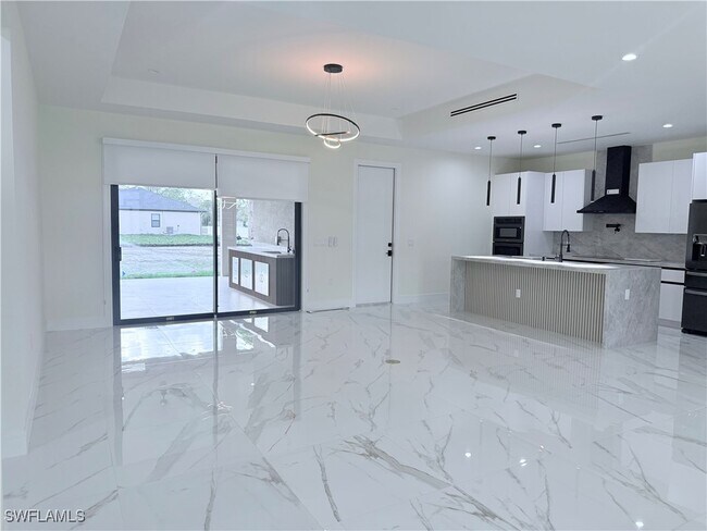 Building Photo - 1821 Desoto Blvd N