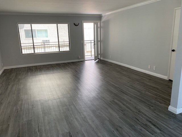 Foto principal - 11661 Montana Ave