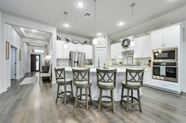 Foto del edificio - 208 Upland Dr