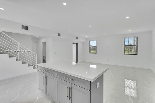 Building Photo - 18455 SW 117th Ct
