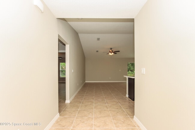 Building Photo - 2131 Watkins Rd SE