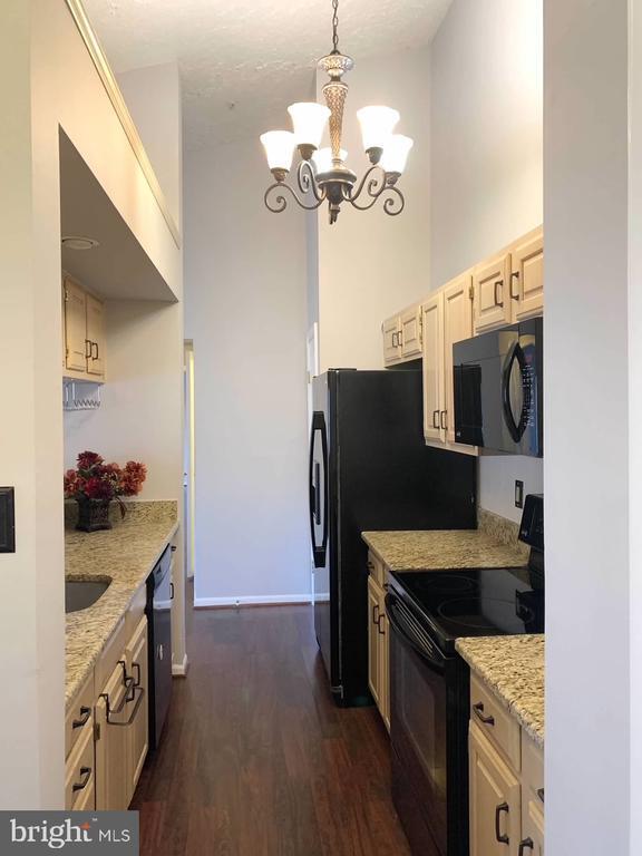 Foto del edificio - 13107 Briarcliff Terrace