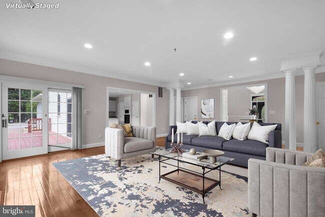 Foto del edificio - 10400 Boswell Ln