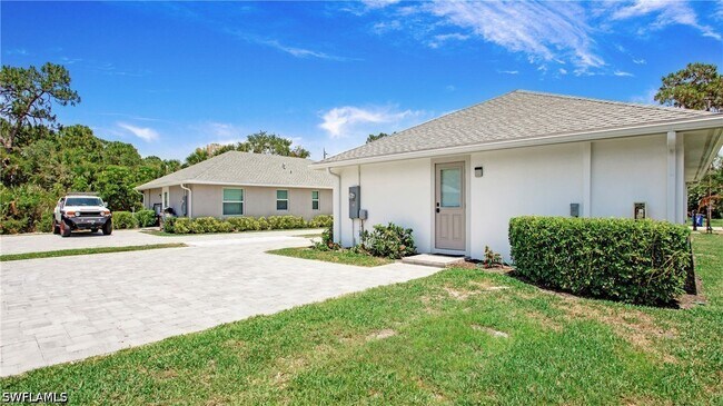 Foto del edificio - 27310 Dortch Ave