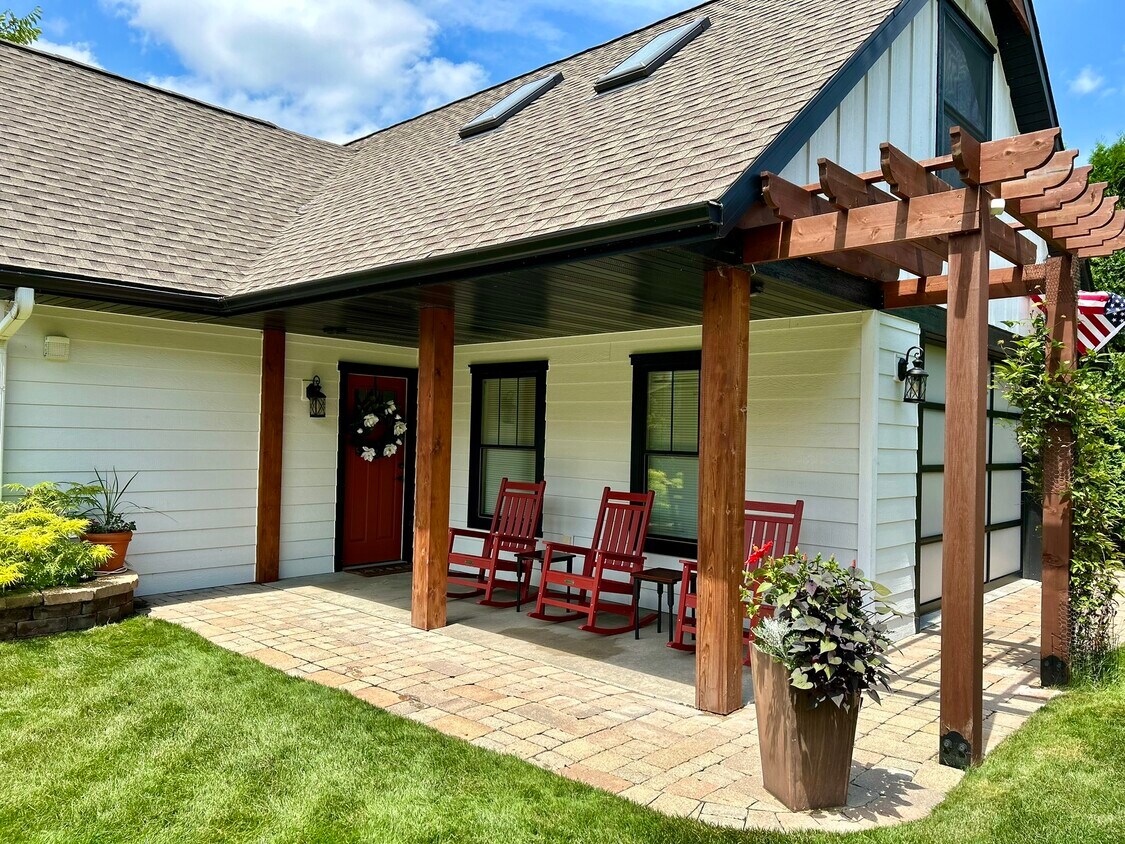 Foto principal - 5722 Lake Mendota Dr