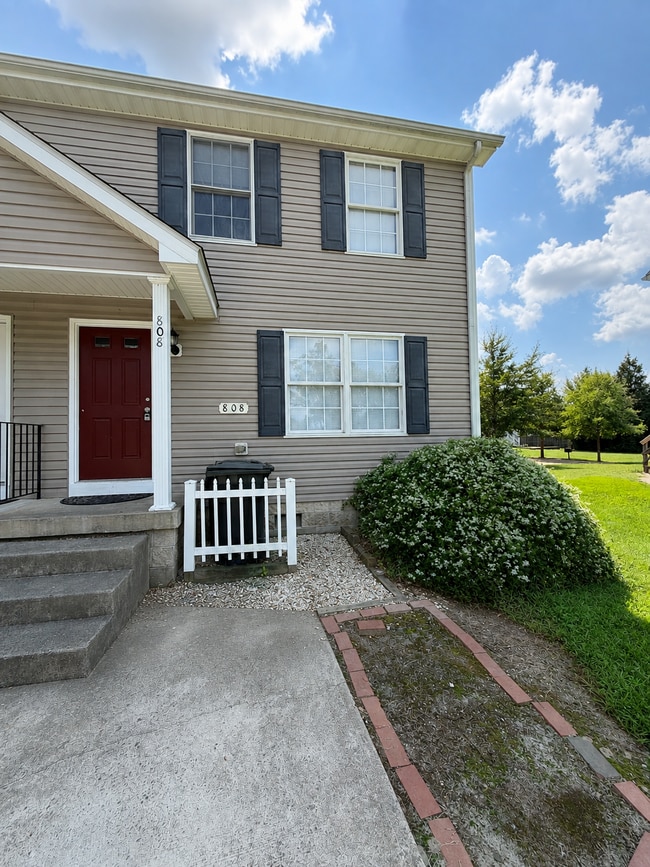 Building Photo - 808 Hammond St