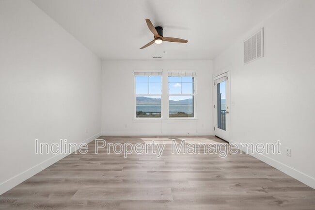 Building Photo - 547 N 360 W