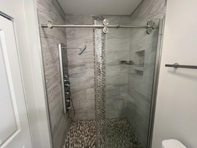 Photo - 627 N Waccamaw Dr Apartment