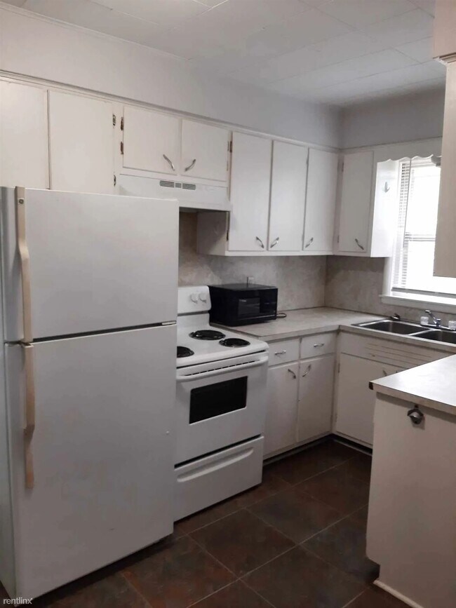 Building Photo - 4 br, 1.5 bath House - 427 Stone Street