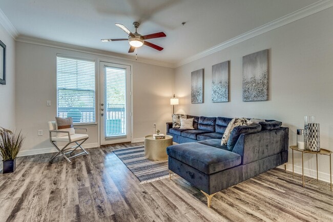 Building Photo - Limited-Time $1000 Discount – Don’t Miss Out!