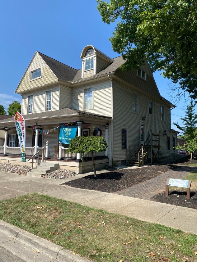 Primary Photo - S 2nd Street