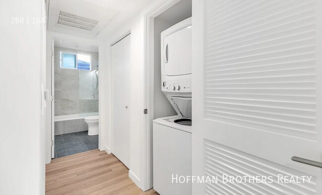 Foto del edificio - 233 Rosemont Ave