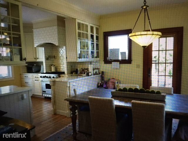 Building Photo - 4 br, 2.5 bath House - 64 Bedford Road
