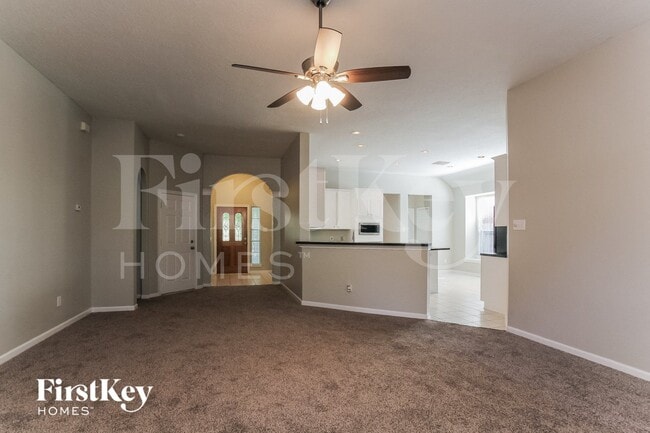 Building Photo - 6319 Upper Lake Dr