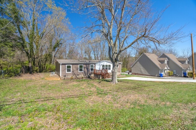 Building Photo - 456 W Outer Dr