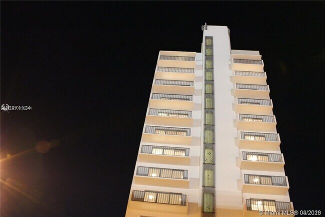 Building Photo - 1830 Meridian Ave