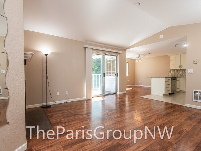 Foto del edificio - 7453 Newcastle Golf Club Rd