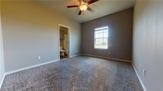 Foto del edificio - 3519 Summerway Dr