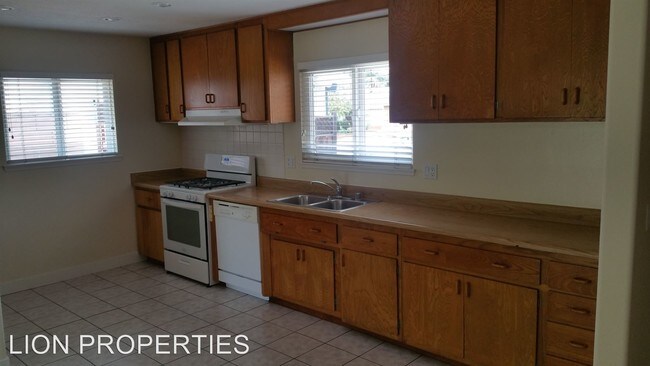 Foto del edificio - 4 br, 2 bath House - 8402 FRIESLAND DRIVE