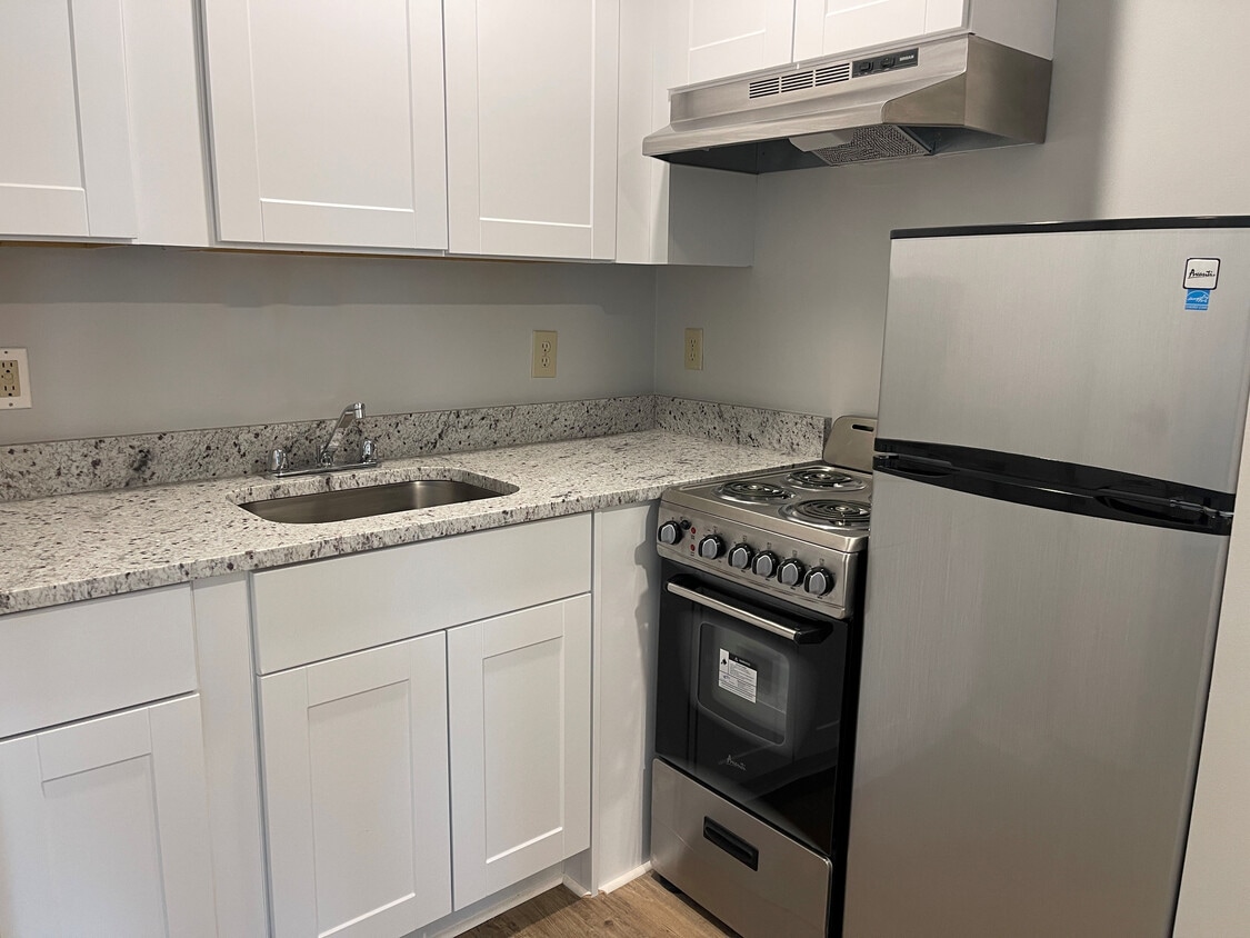 King's Reserve Sanford 300 W Airport Blvd Sanford, FL Apartments