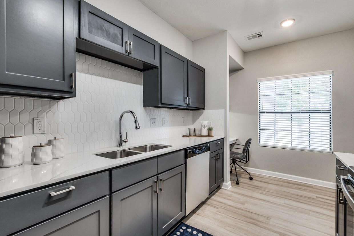 The Vincent Apartments in Dallas, TX