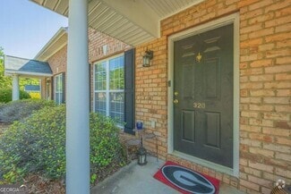 Building Photo - 320 Logmont Trace